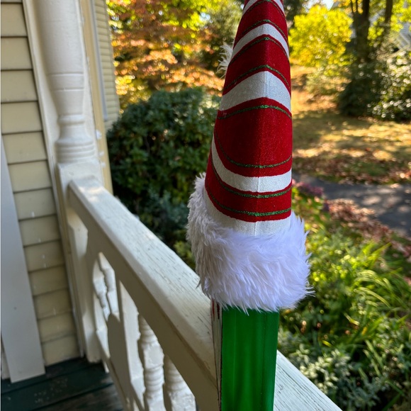 2014 Pier One My Heart Belongs to Santa Decoration - Picture 7 of 15